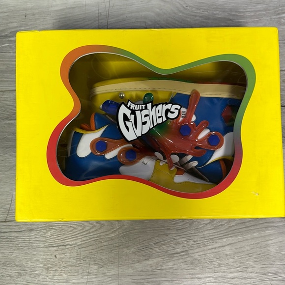 🔥🔥 Fruit Gushers Sneakers 👟 - Picture 11 of 11